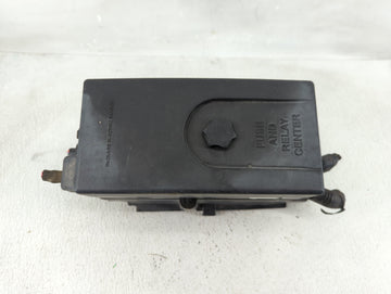 2000-2002 Saturn Sl1 Fusebox Fuse Box Panel Relay Module Fits Fits 2000 2001 2002 OEM Used Auto Parts - Oemusedautoparts1.co