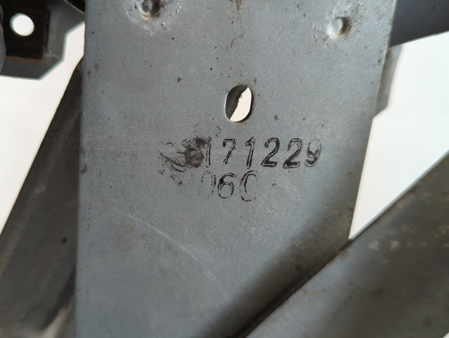 2000-2002 Saturn Sl1 Driver Left Front Window Regulator - Oemusedautoparts1.com