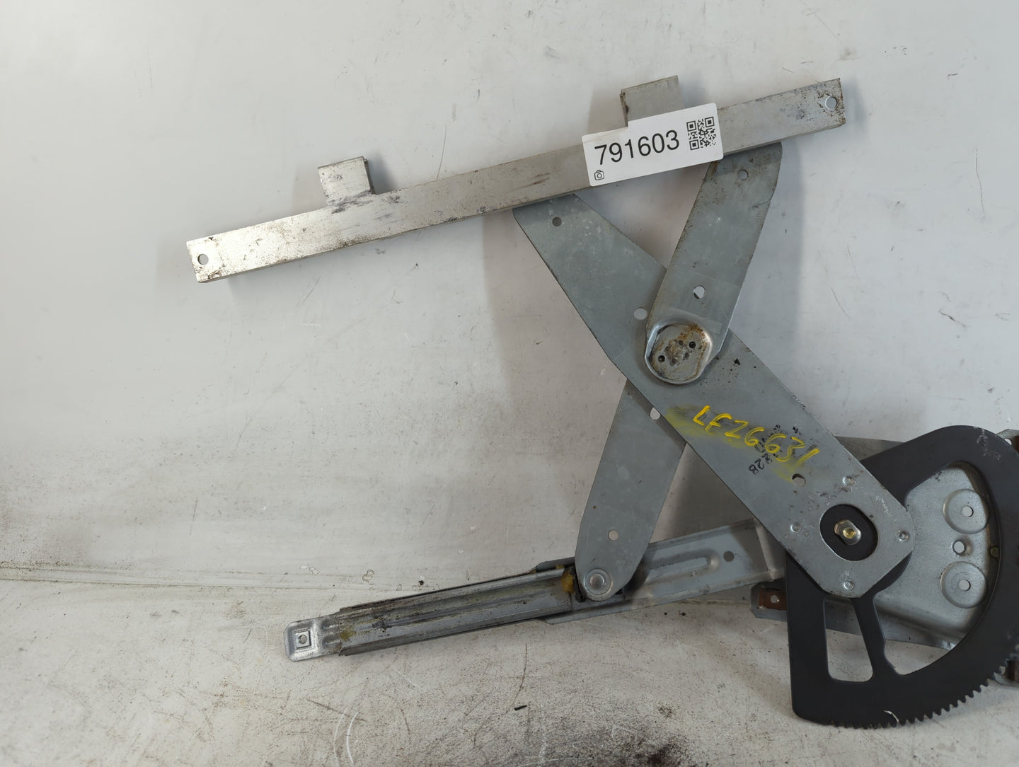 2000-2002 Saturn Sl1 Driver Left Front Window Regulator 791603 - Oemusedautoparts1.com