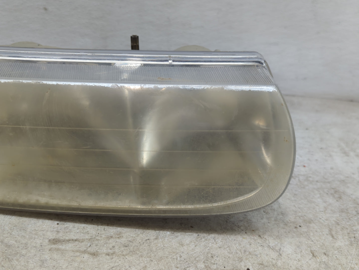 2000-2002 Saturn Sl2 Passenger Right Oem Head Light Headlight Lamp - Oemusedautoparts1.com