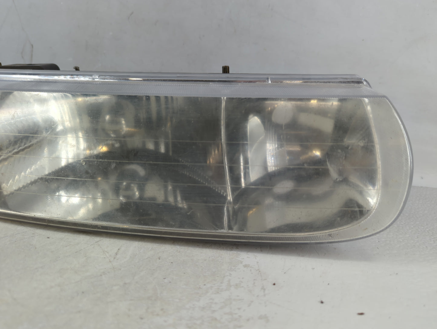 2000-2002 Saturn Sl2 Passenger Right Oem Head Light Headlight Lamp - Oemusedautoparts1.com