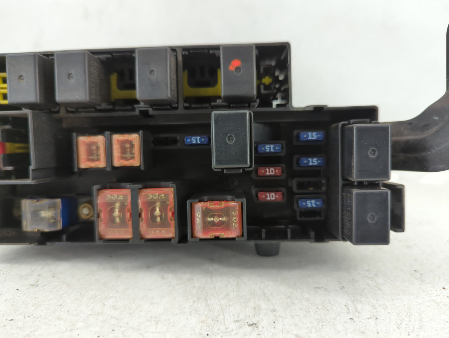 2000-2001 Subaru Legacy Fusebox Fuse Box Panel Relay Module P/N:LB700101W MB500100B Fits Fits 2000 2001 OEM Used Auto Parts 