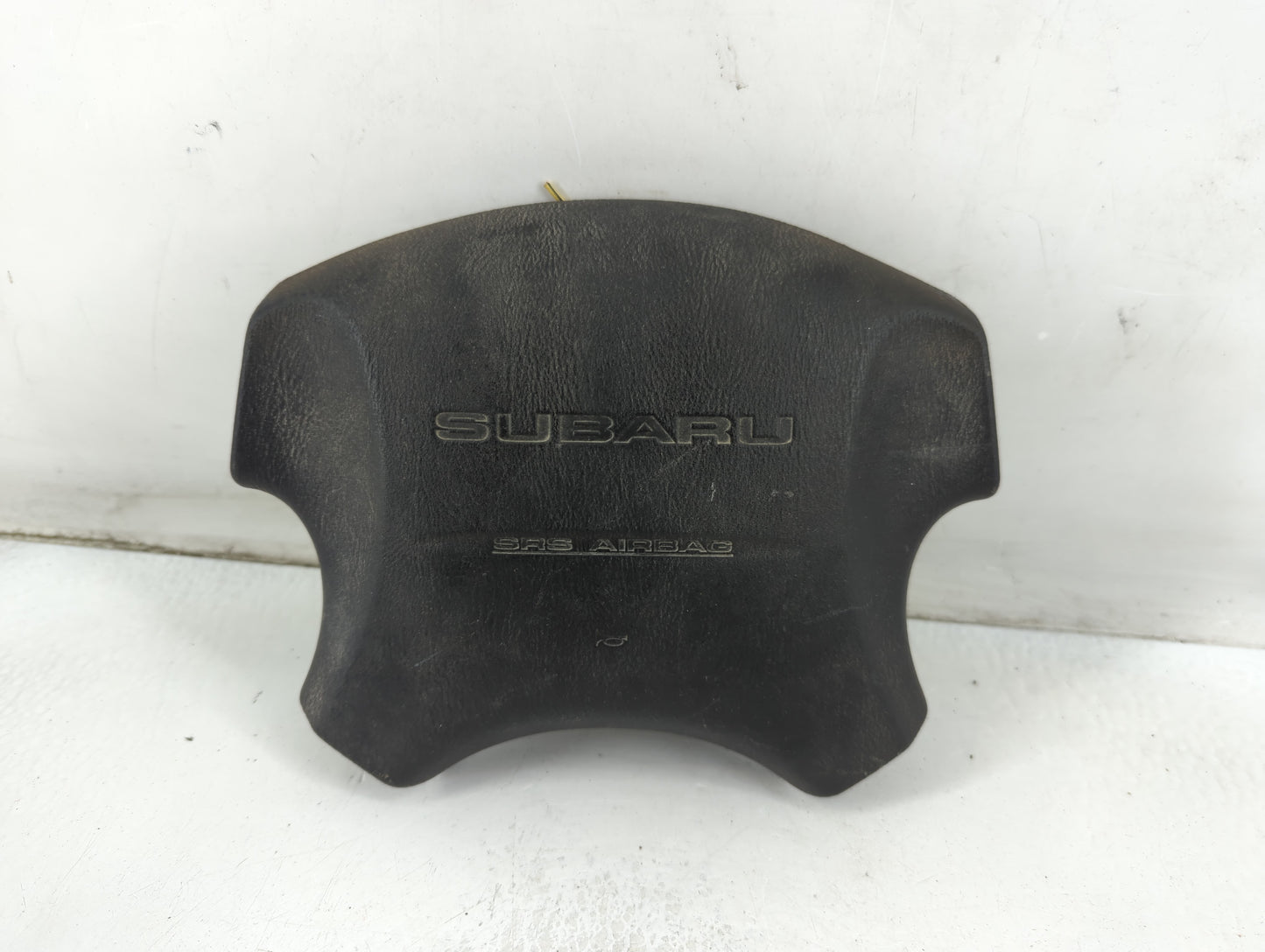 2000-2004 Subaru Legacy Air Bag Driver Left Steering Wheel Mounted Fits Fits 2000 2001 2002 2003 2004 2005 2006 OEM Used Aut