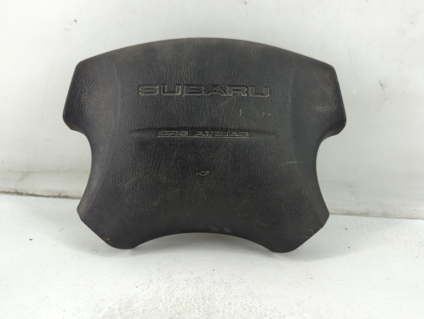 2000-2004 Subaru Legacy Air Bag Driver Left Steering Wheel Mounted Fits Fits 2000 2001 2002 2003 2004 2005 2006 OEM Used Aut
