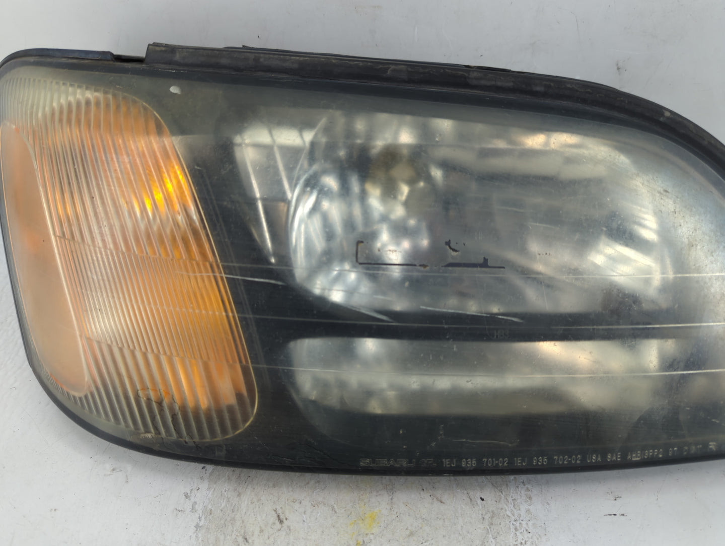 2000-2004 Subaru Legacy Driver Left Oem Head Light Headlight Lamp - Oemusedautoparts1.com