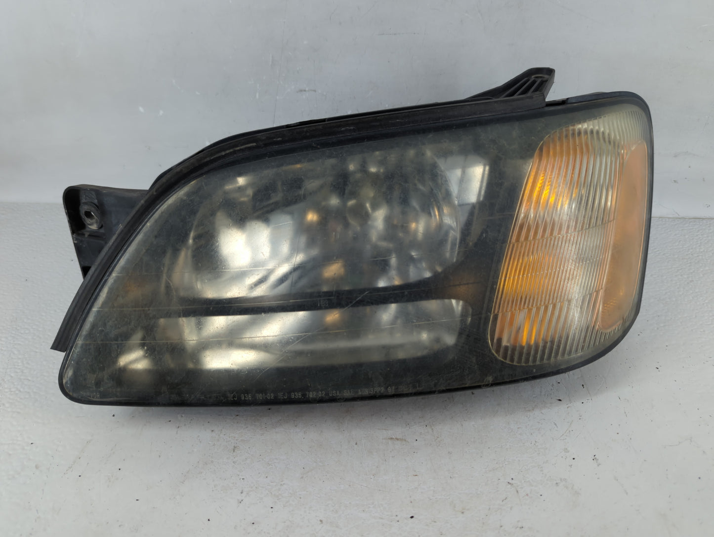 2000-2004 Subaru Legacy Driver Left Oem Head Light Headlight Lamp - Oemusedautoparts1.com