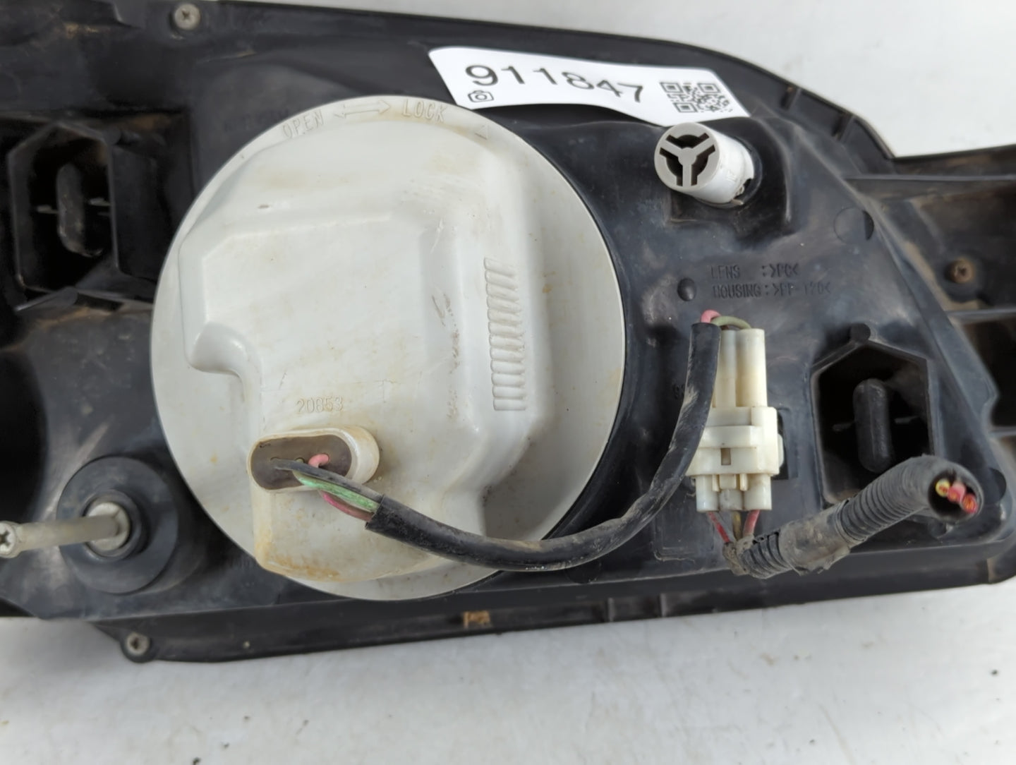 2000-2004 Subaru Legacy Driver Left Oem Head Light Headlight Lamp - Oemusedautoparts1.com