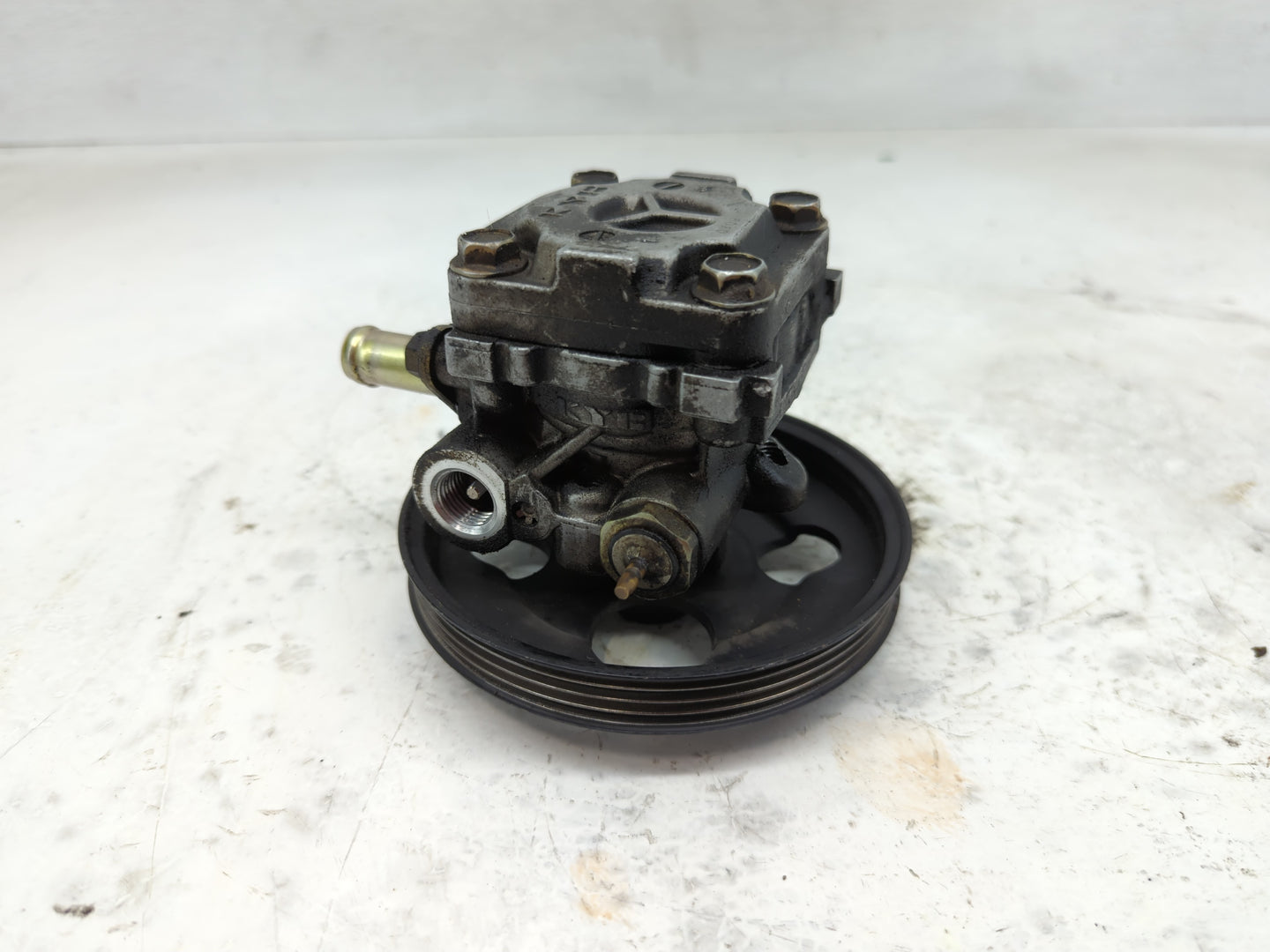 1999-2004 Suzuki Vitara Power Steering Column Pump Oem - Oemusedautoparts1.com
