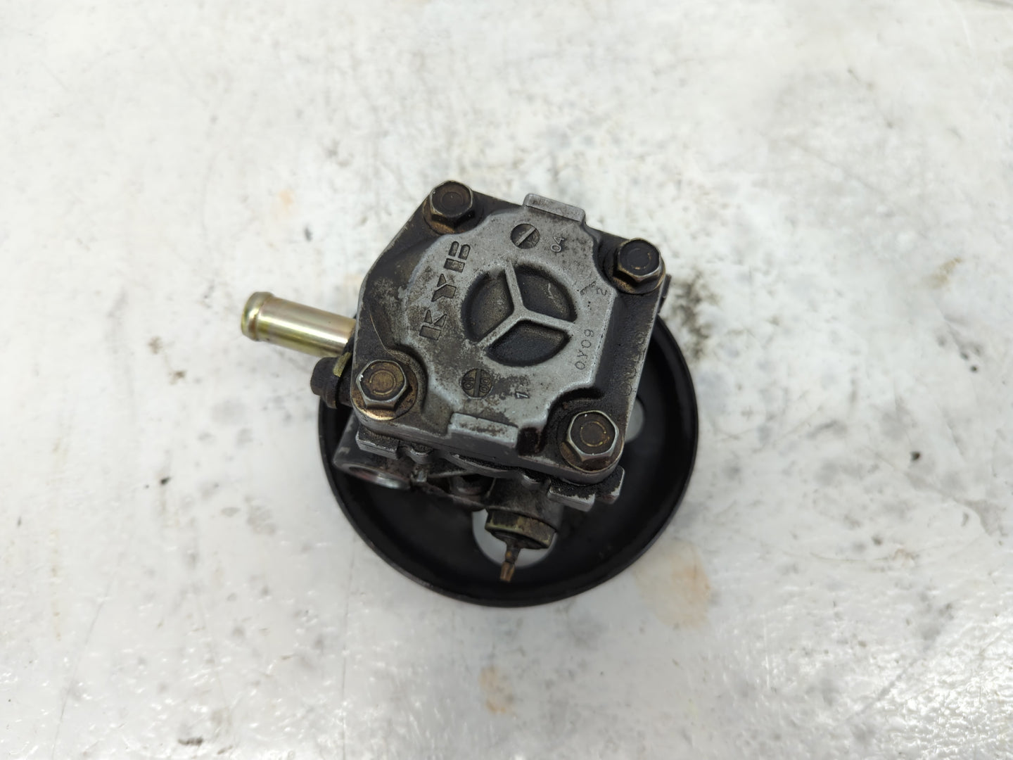 1999-2004 Suzuki Vitara Power Steering Column Pump Oem - Oemusedautoparts1.com