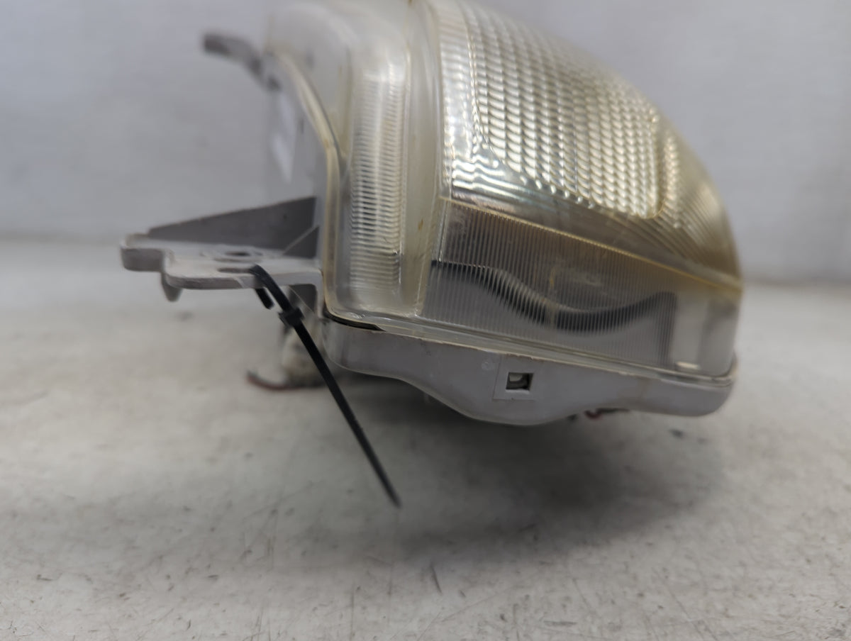 2001 Suzuki Vitara Passenger Right Oem Head Light Headlight Lamp - Oemusedautoparts1.com