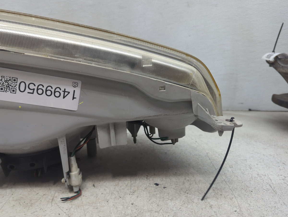 2001 Suzuki Vitara Passenger Right Oem Head Light Headlight Lamp - Oemusedautoparts1.com