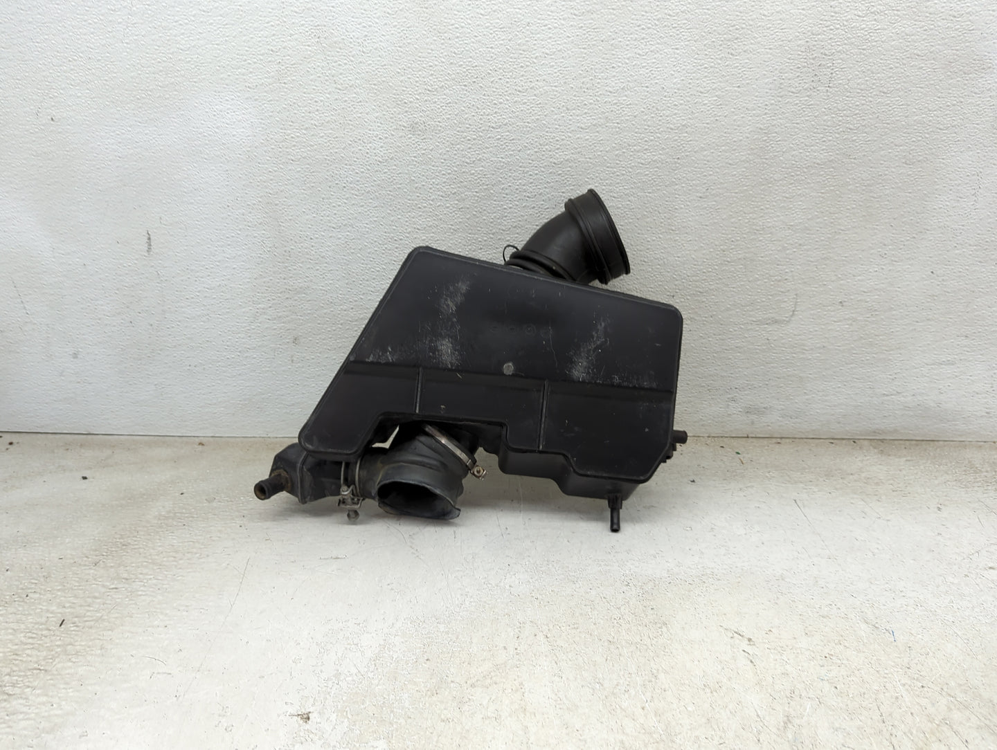 2001 Toyota 4runner Air Cleaner Intake-duct Hose Tube - Oemusedautoparts1.com