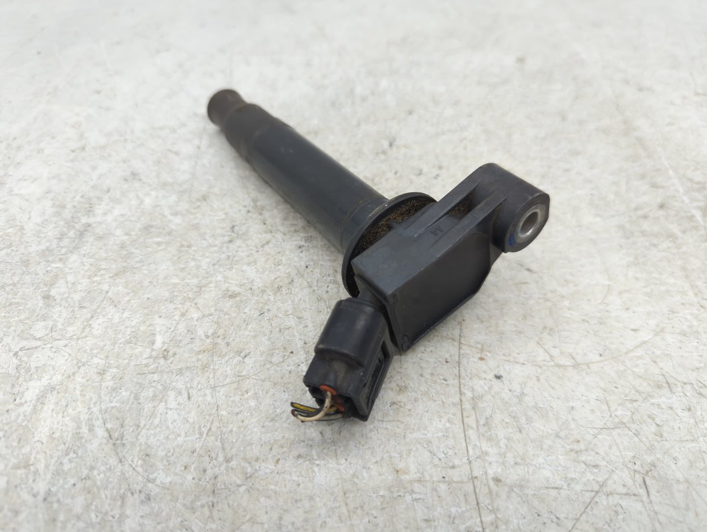 2000-2004 Toyota Avalon Ignition Coil Igniter Pack - Oemusedautoparts1.com