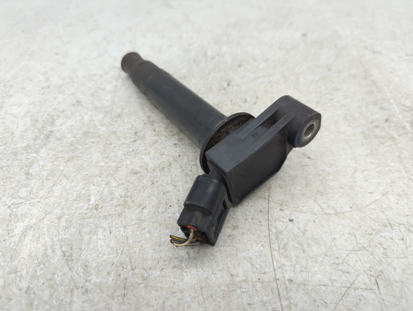 2000-2004 Toyota Avalon Ignition Coil Igniter Pack - Oemusedautoparts1.com