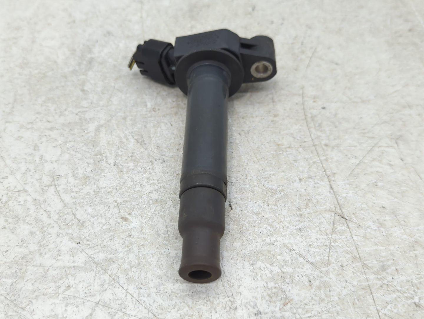 2000-2004 Toyota Avalon Ignition Coil Igniter Pack - Oemusedautoparts1.com