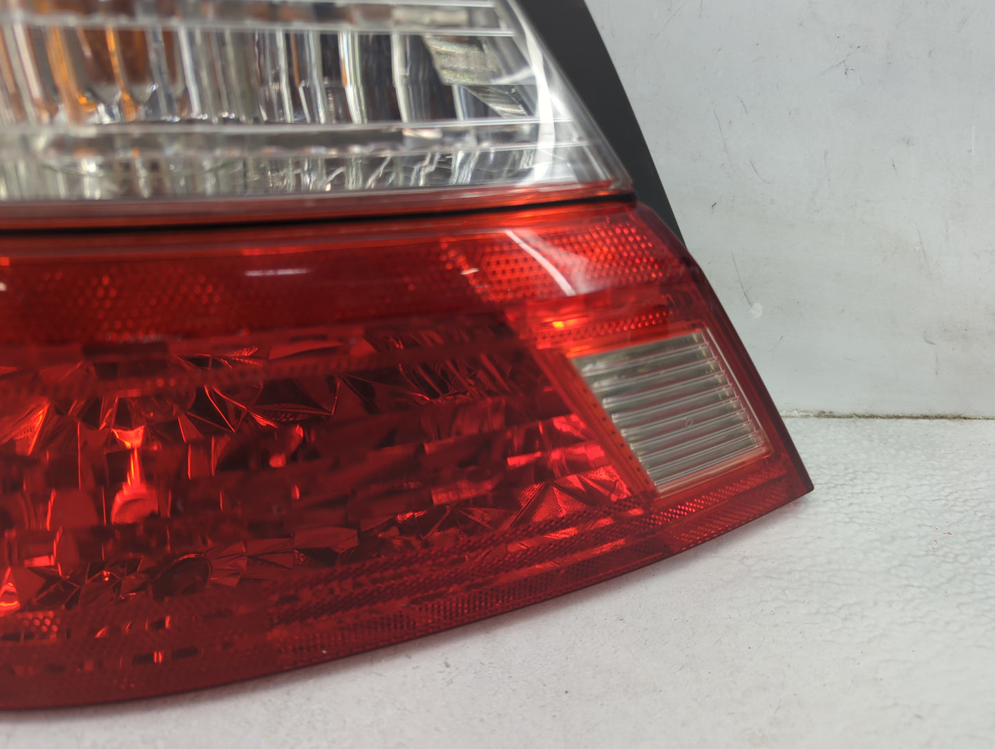 2000-2002 Toyota Avalon Tail Light Assembly Driver Left OEM Fits Fits 2000 2001 2002 OEM Used Auto Parts - Oemusedautoparts1