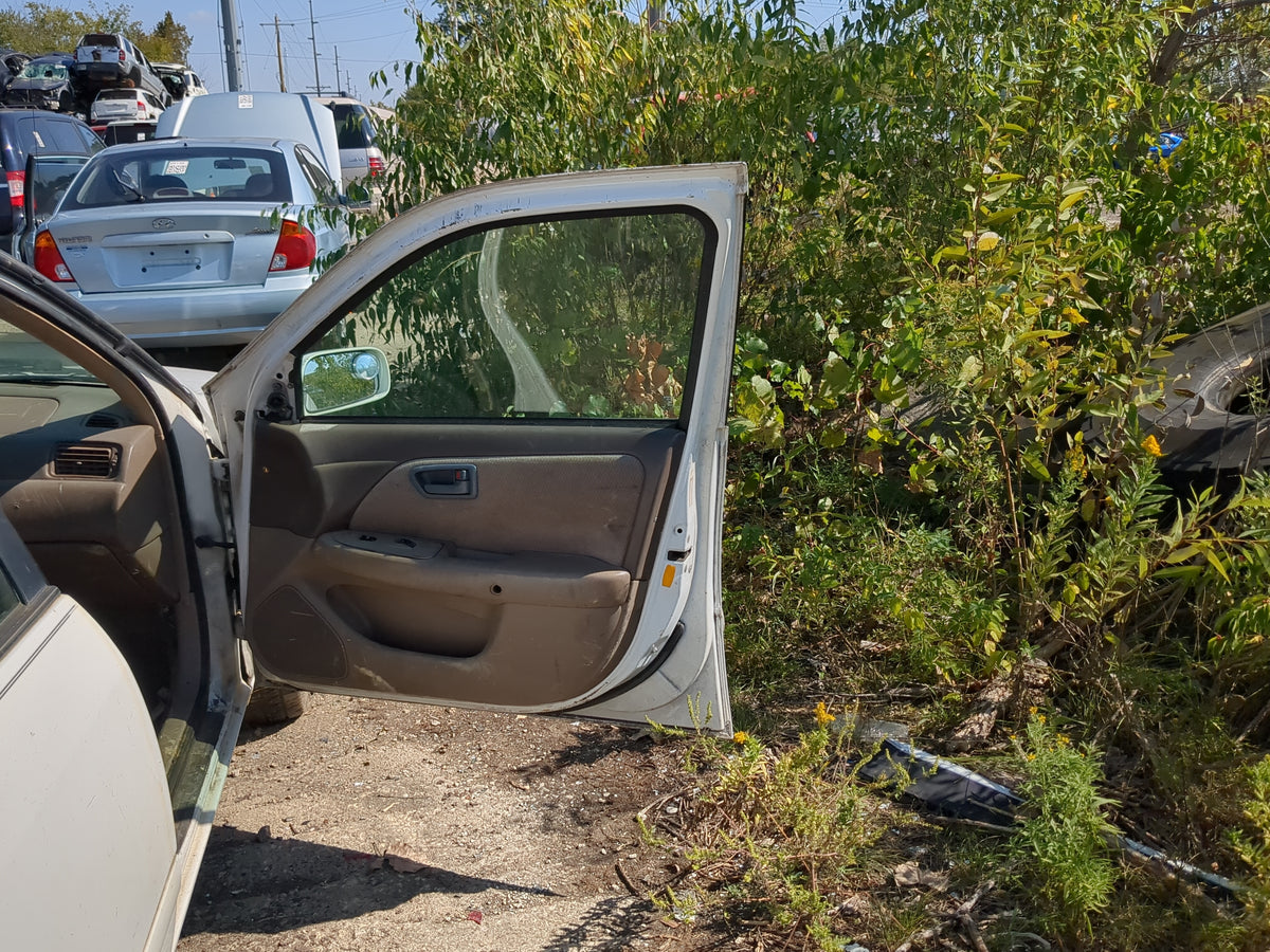 1997-2001 Toyota Camry Passenger Front Door Oem 1177640 - Oemusedautoparts1.com