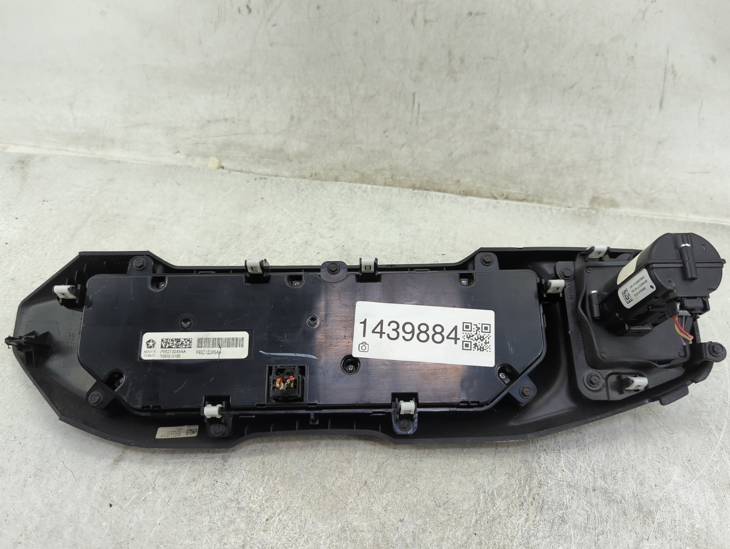 1999-2001 Toyota Camry Climate Control Module Temperature AC/Heater Replacement P/N:P68521DK9AA P68521DK8AA Fits OEM Used Au