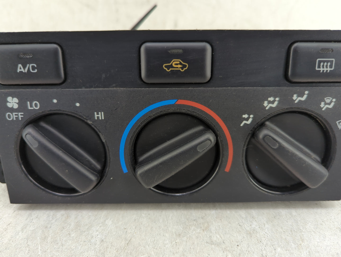 1997-1999 Toyota Camry Climate Control Module Temperature AC/Heater Replacement P/N:158926 Fits OEM Used Auto Parts - Oemuse