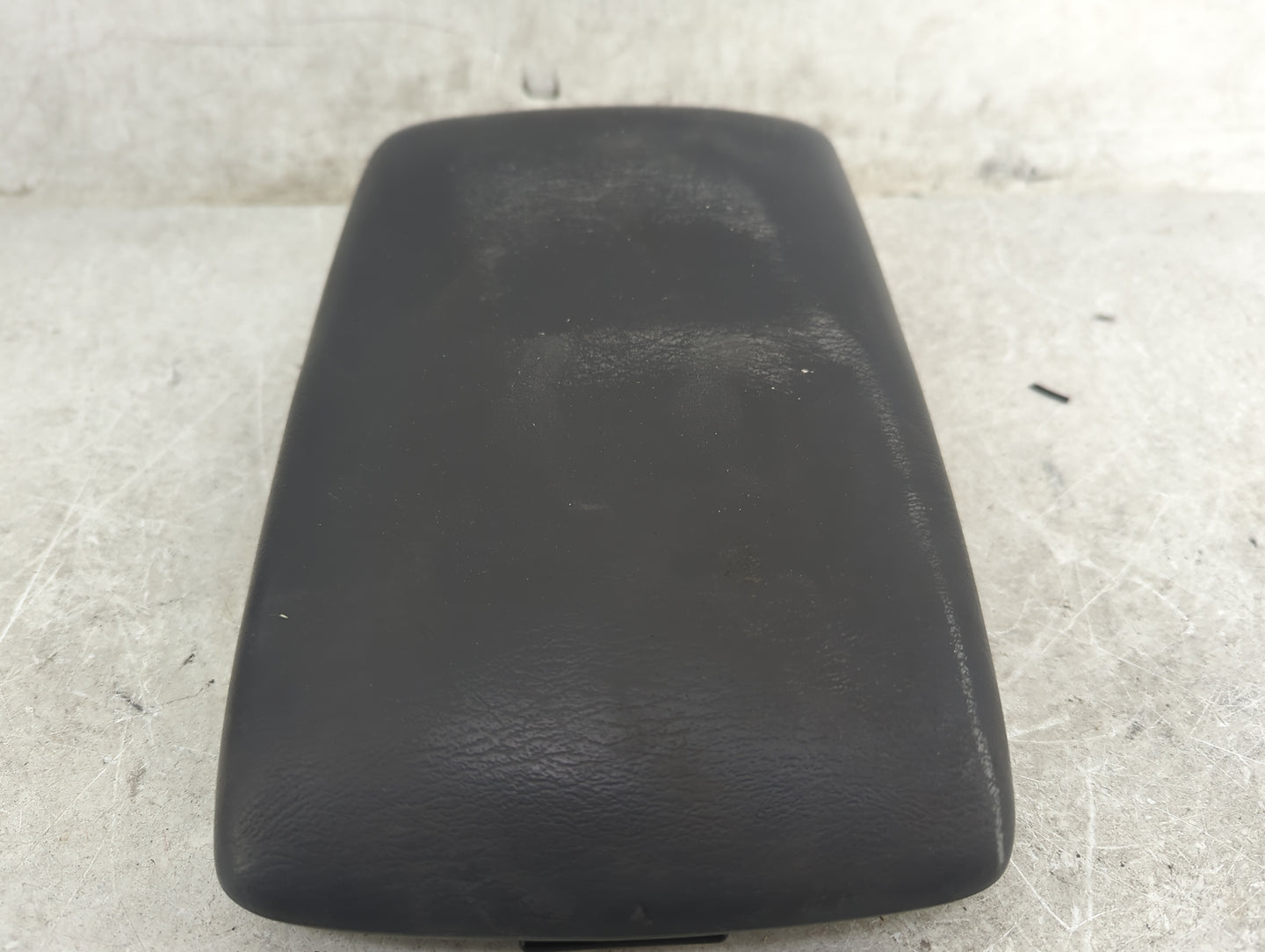 2001 Toyota Camry Center Console Armrest Cover Lid Fits OEM Used Auto Parts - Oemusedautoparts1.com