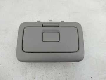 2001 Toyota Camry Overhead Roof Console - Oemusedautoparts1.com
