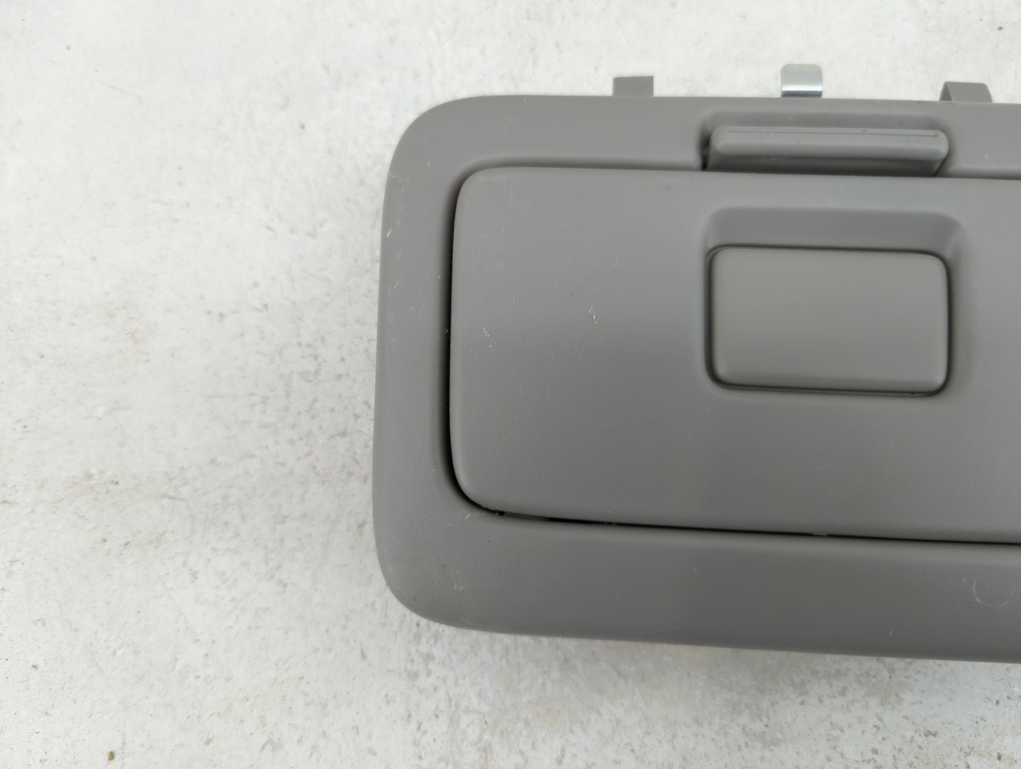 2001 Toyota Camry Overhead Roof Console - Oemusedautoparts1.com