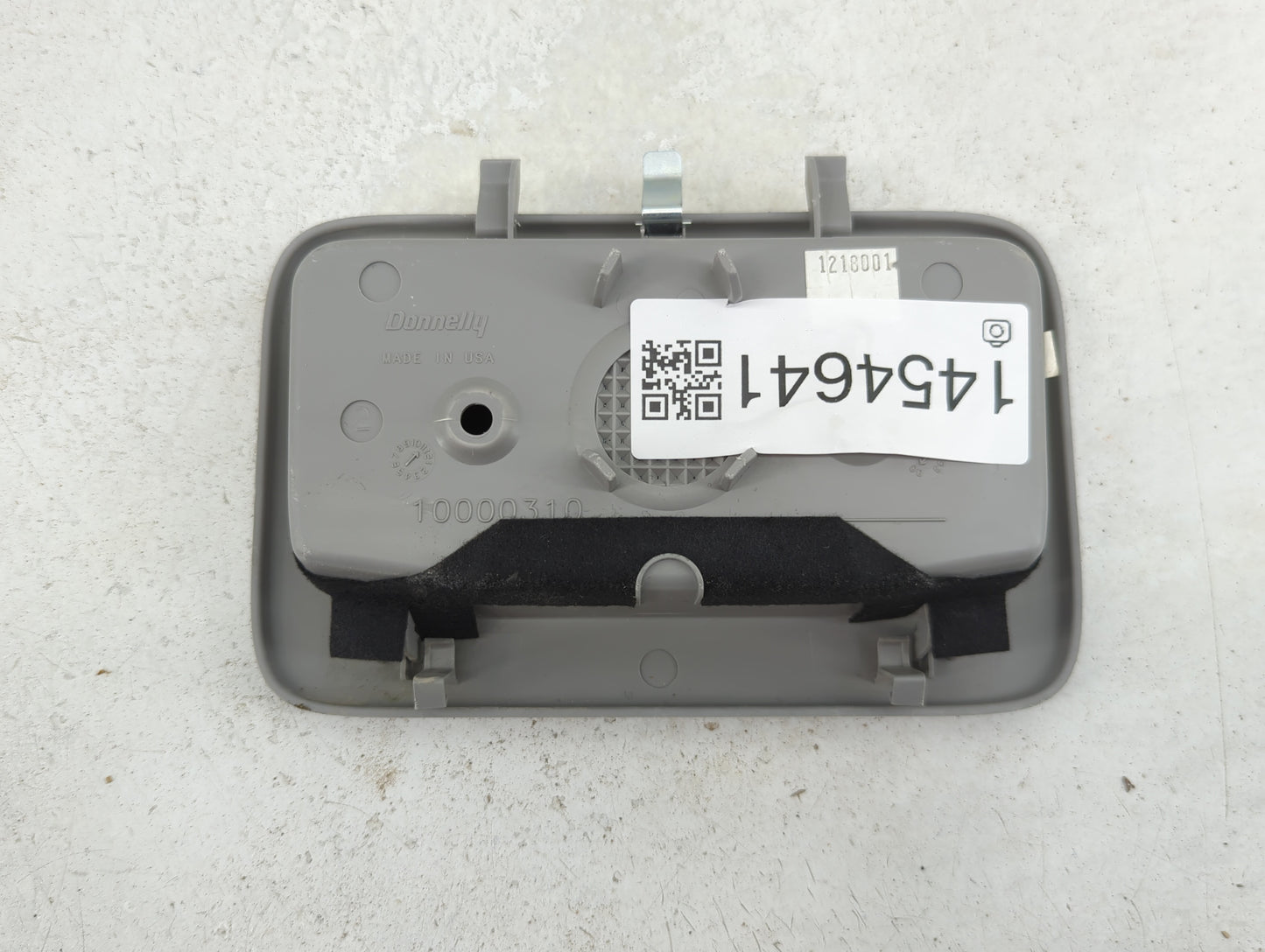 2001 Toyota Camry Overhead Roof Console - Oemusedautoparts1.com