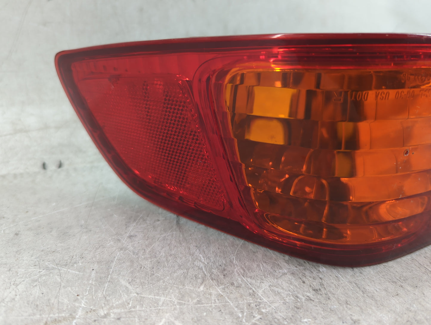 2000-2001 Toyota Camry Tail Light Assembly Passenger Right OEM Fits Fits 2000 2001 OEM Used Auto Parts - Oemusedautoparts1.c