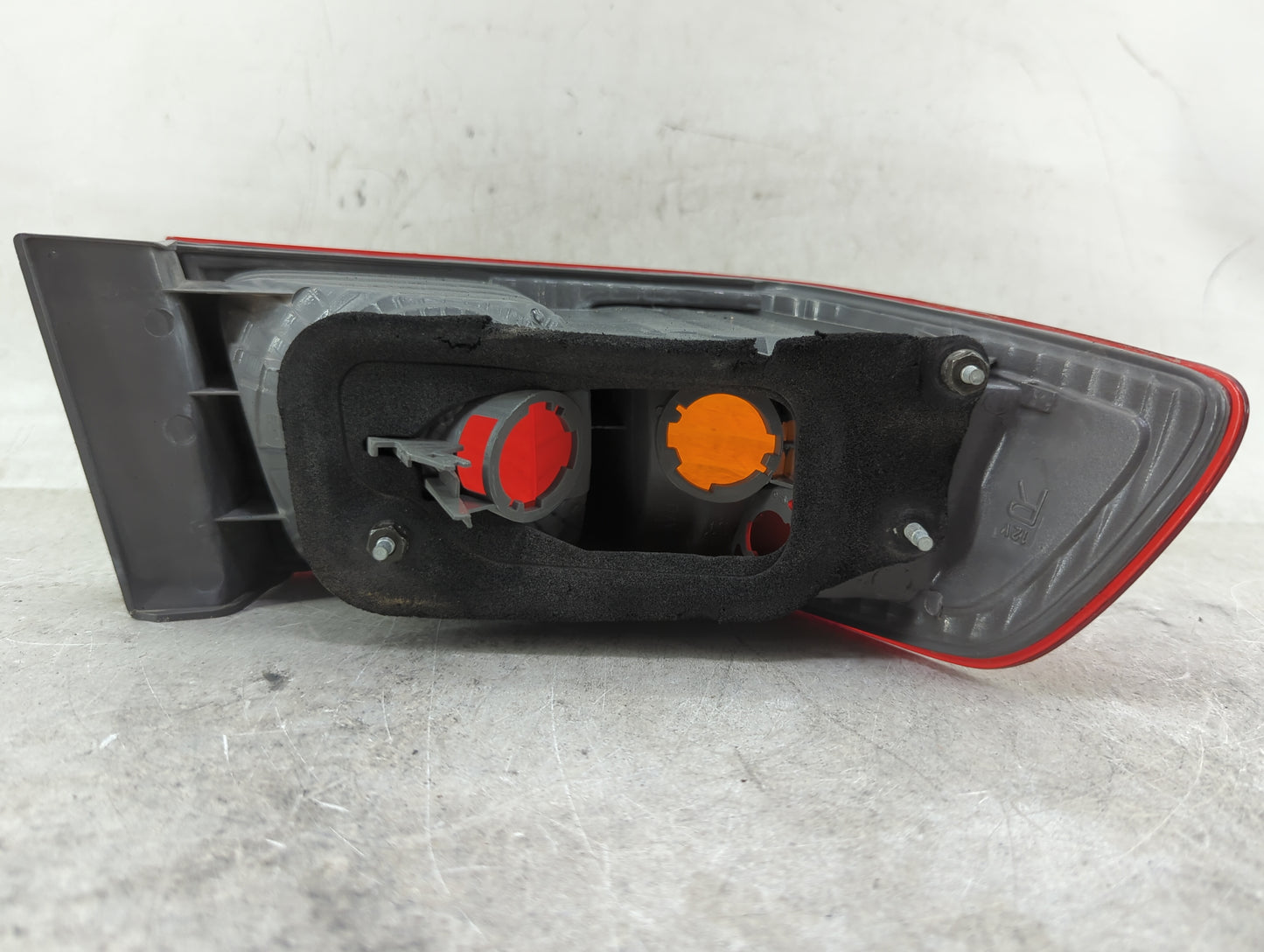 2000-2001 Toyota Camry Tail Light Assembly Passenger Right OEM Fits Fits 2000 2001 OEM Used Auto Parts - Oemusedautoparts1.c