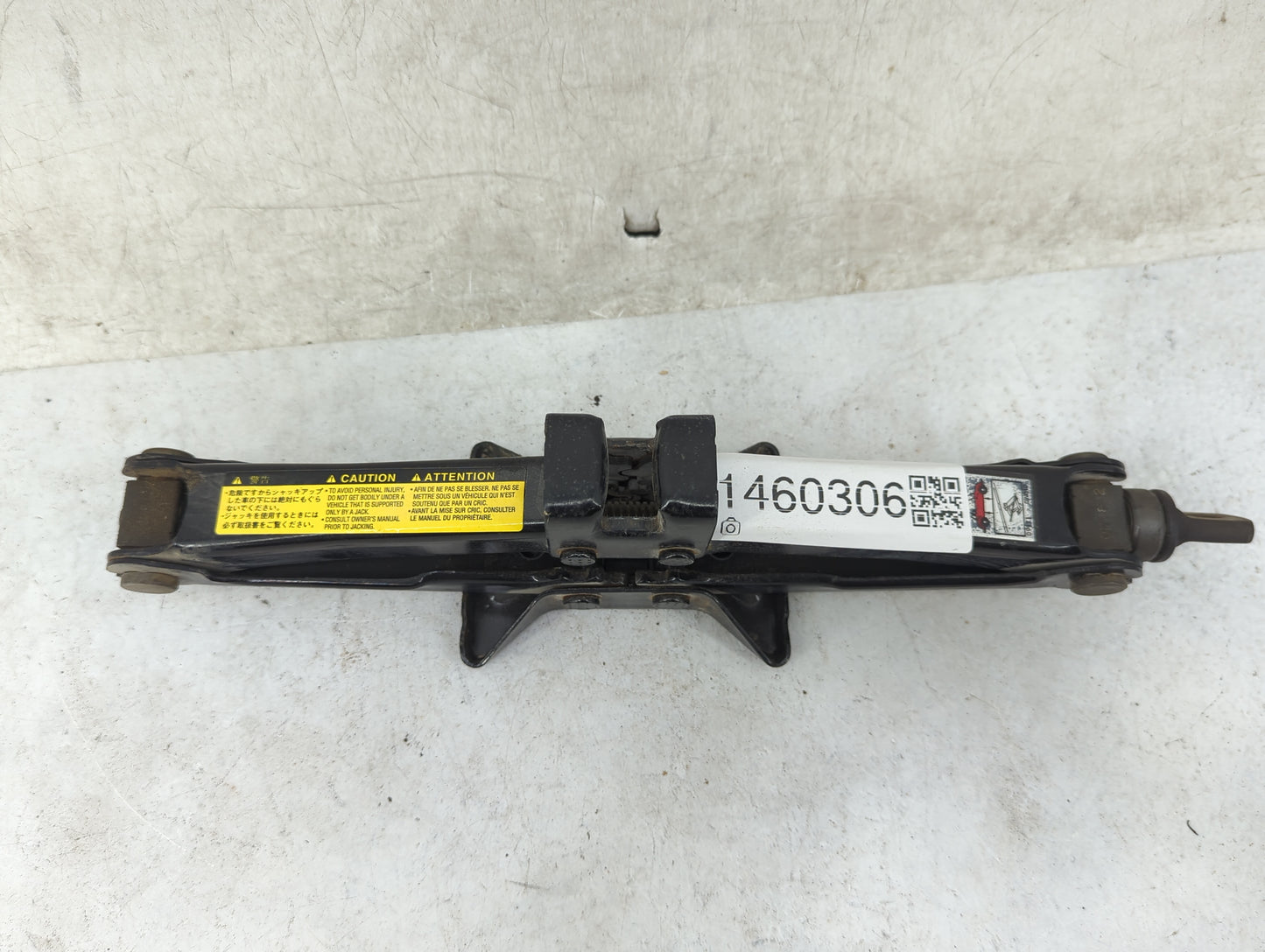 2001 Toyota Camry Spare Scissor Car Jack Black - Oemusedautoparts1.com