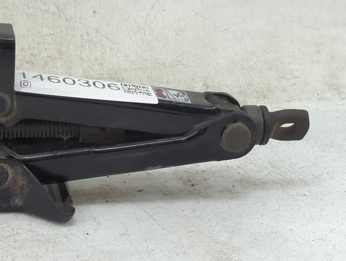 2001 Toyota Camry Spare Scissor Car Jack Black - Oemusedautoparts1.com