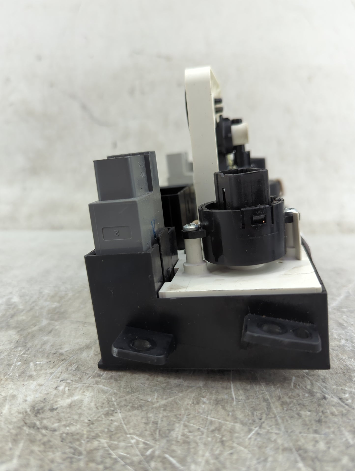 1999-2001 Toyota Camry Climate Control Module Temperature AC/Heater Replacement P/N:158926 Fits Fits 1999 2000 2001 OEM Used