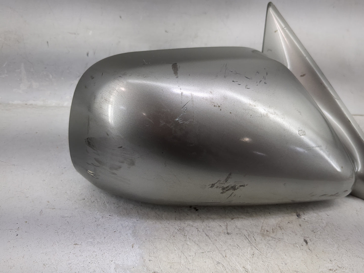 1997-2001 Toyota Camry Passenger Side View Mirror - Right Door Mirror OEM Used - Oemusedautoparts1.com