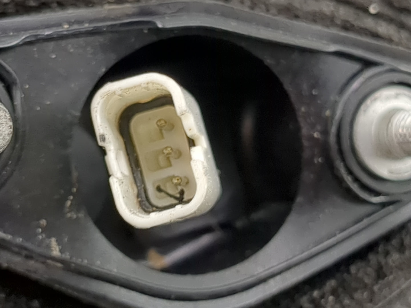 1997-2001 Toyota Camry Passenger Side View Mirror - Right Door Mirror OEM Used - Oemusedautoparts1.com
