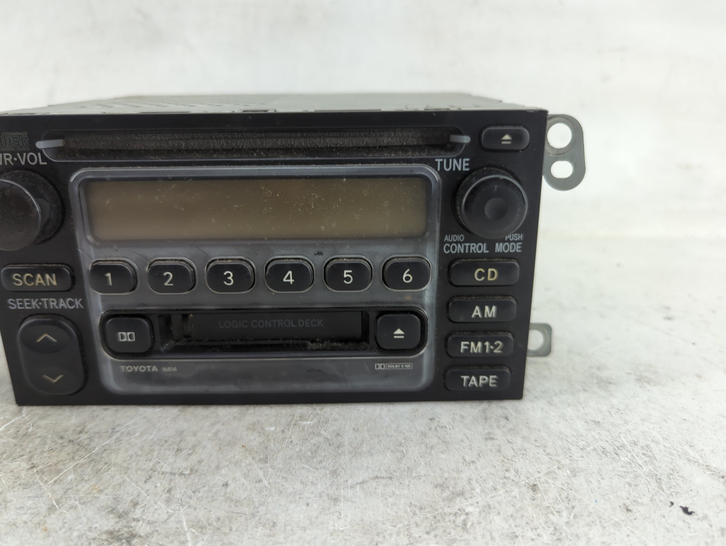 2000-2001 Toyota Camry Radio AM FM Cd Player Receiver Replacement P/N:16814 Fits Fits 1999 2000 2001 2002 2003 OEM Used Auto