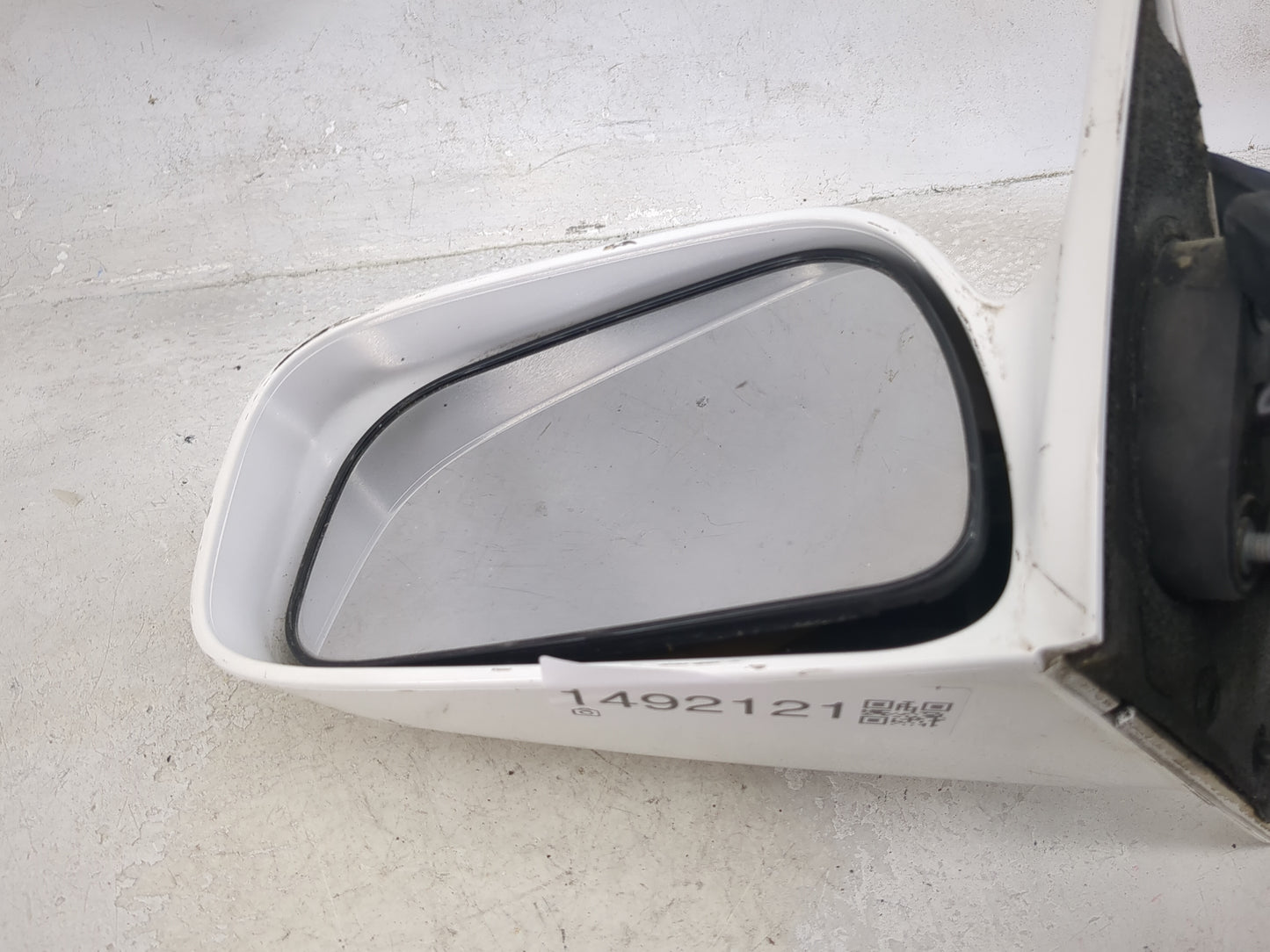 1997-2001 Toyota Camry Driver Side View Mirror - Left Door Mirror OEM Used - Oemusedautoparts1.com