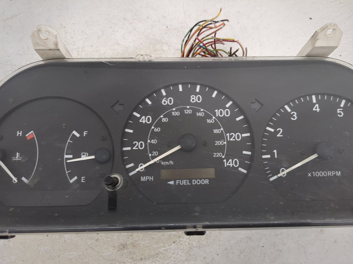 2000-2001 Toyota Camry Instrument Cluster Speedometer Gauges P/N:83800-0G021-00 TN257 20-2740 Miles:103K Fits Fits 2000 2001