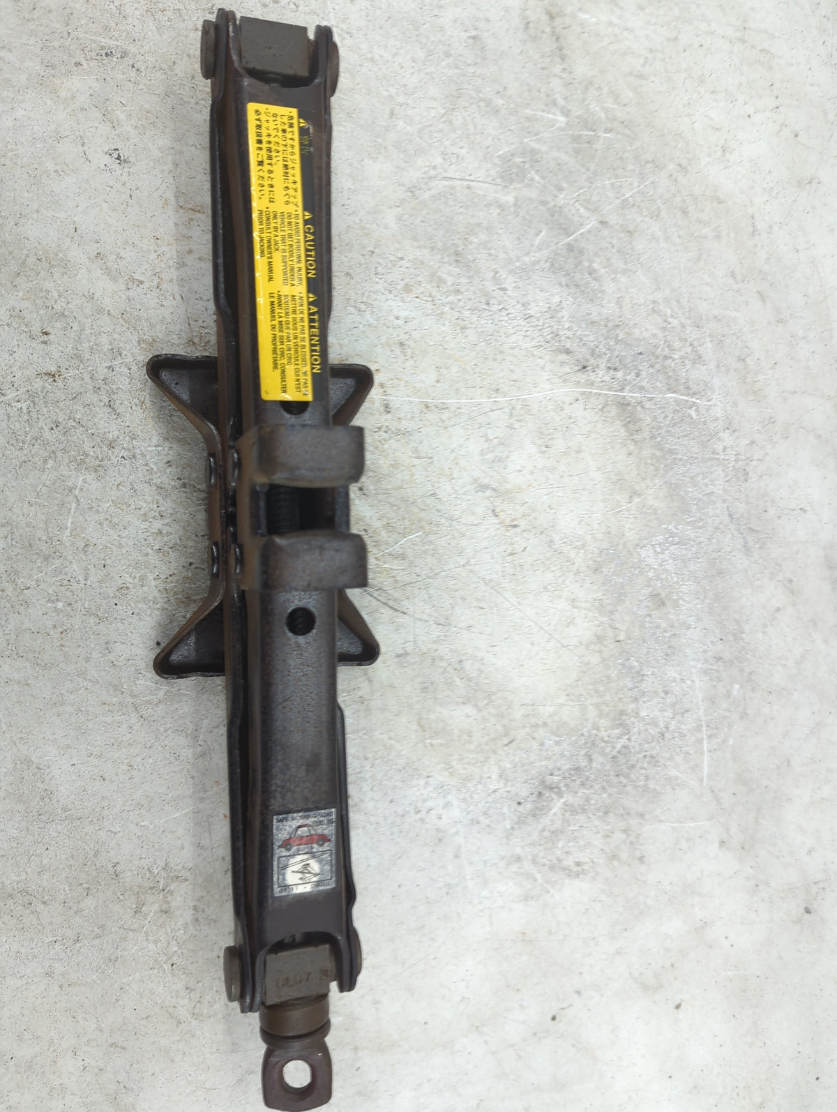 2001 Toyota Camry Spare Scissor Car Jack 1516304 - Oemusedautoparts1.com