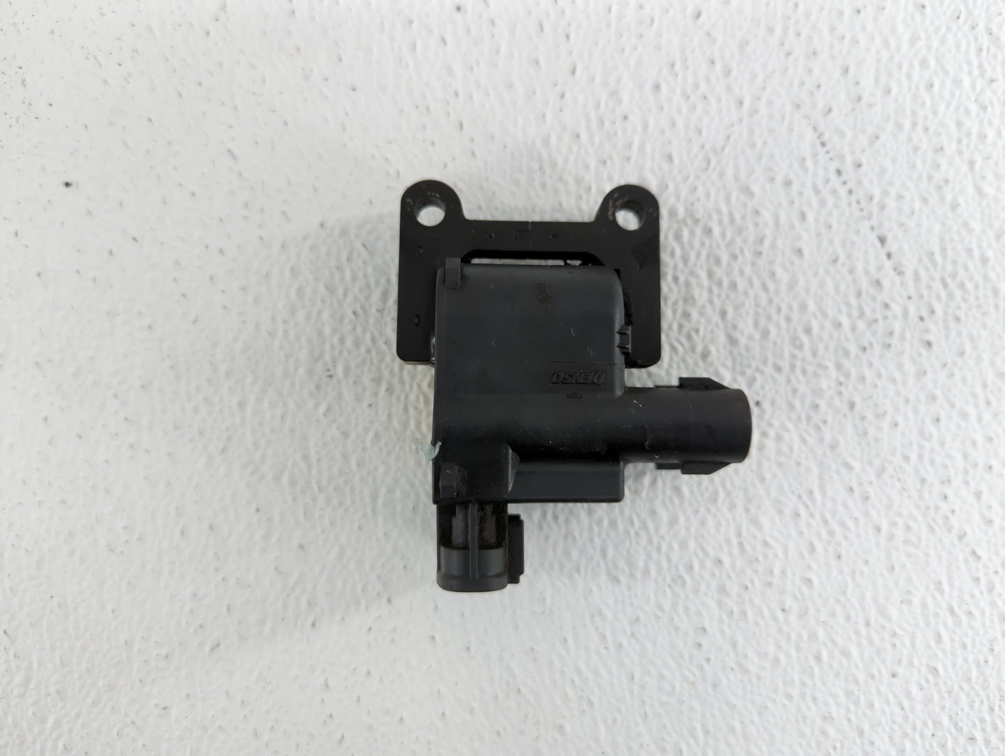 1997-2000 Toyota Tacoma Ignition Coil Igniter Pack - Oemusedautoparts1.com