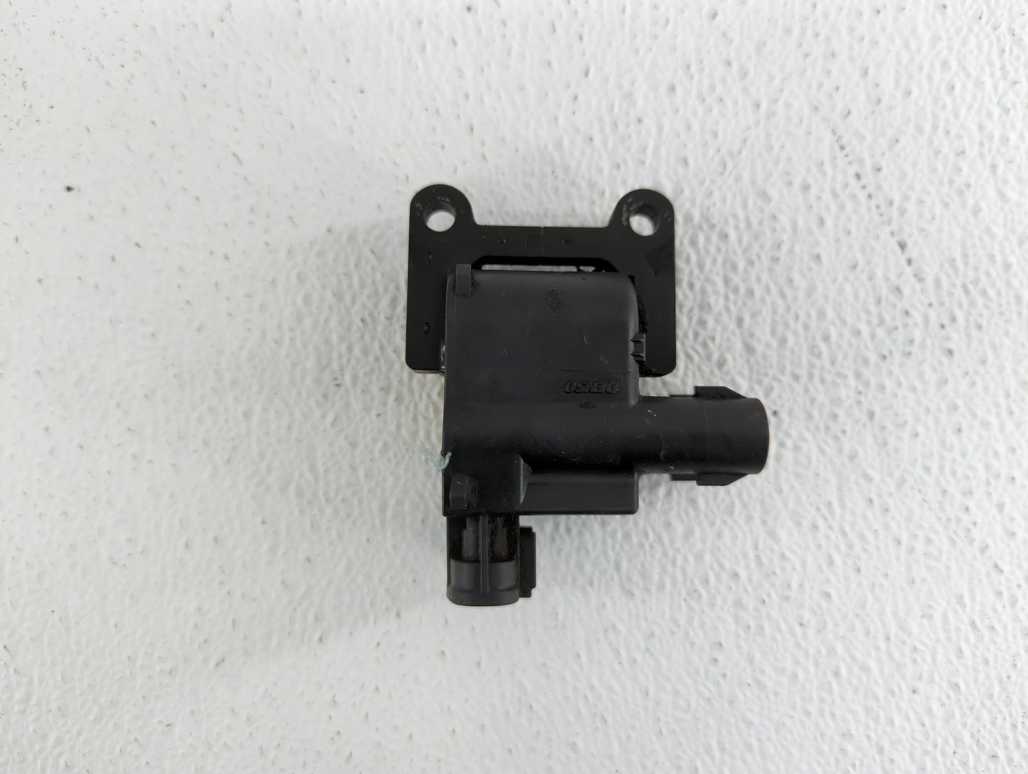 1997-2000 Toyota Tacoma Ignition Coil Igniter Pack - Oemusedautoparts1.com