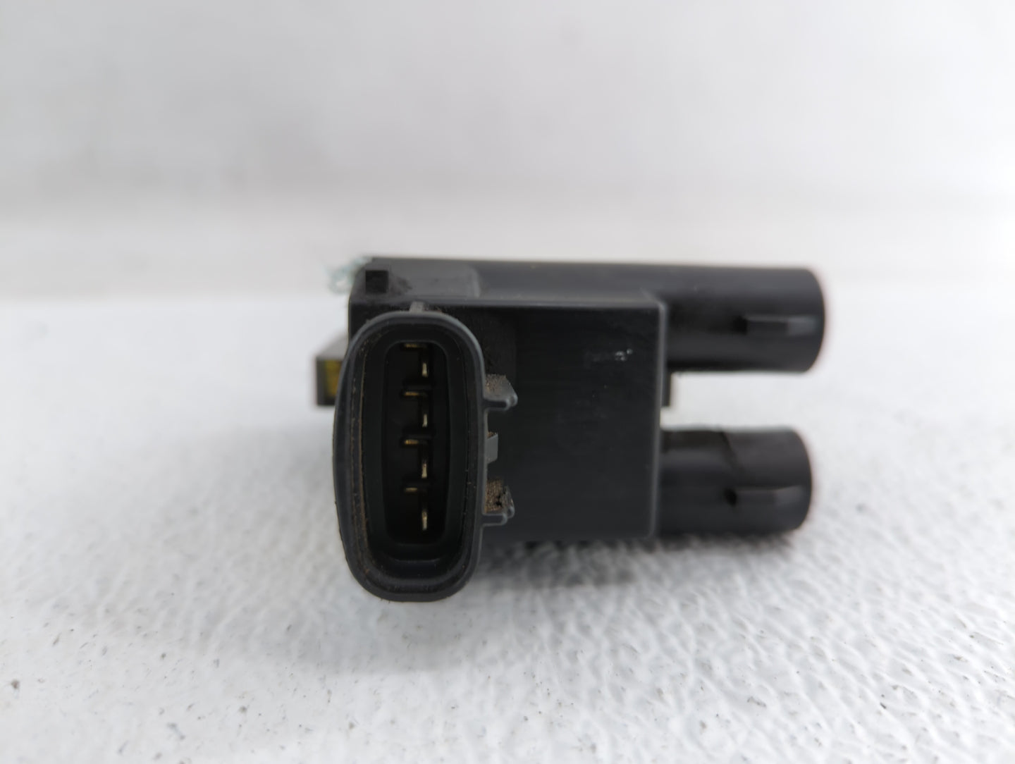 1997-2000 Toyota Tacoma Ignition Coil Igniter Pack - Oemusedautoparts1.com