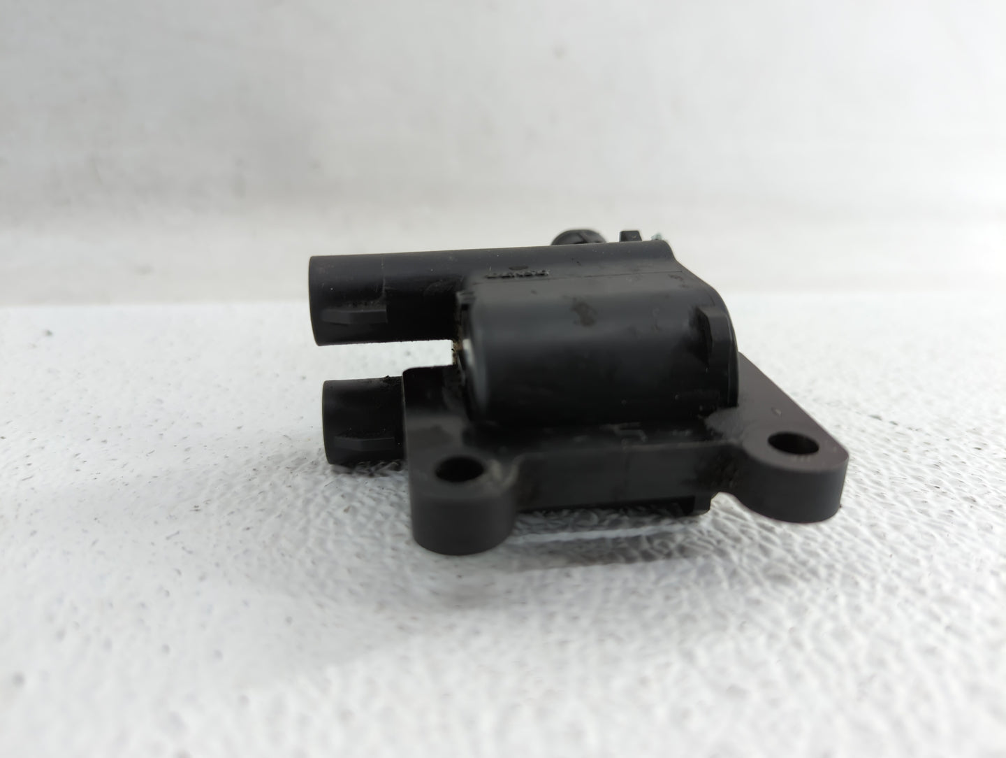 1997-2000 Toyota Tacoma Ignition Coil Igniter Pack - Oemusedautoparts1.com