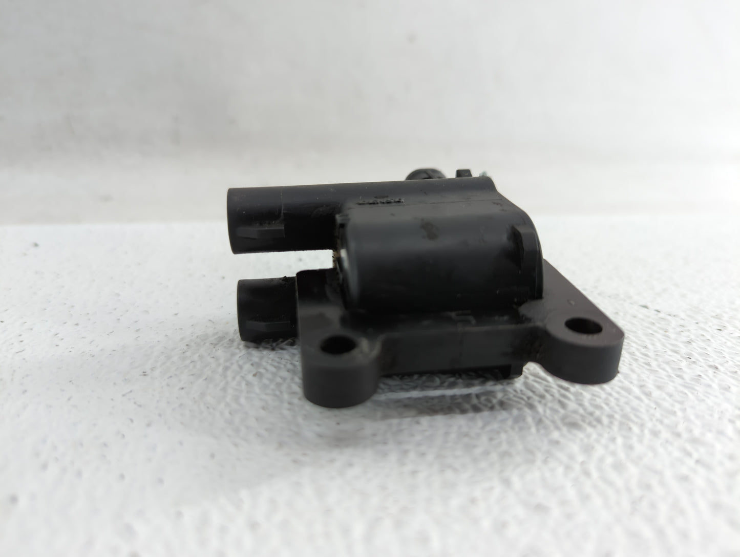 1997-2000 Toyota Tacoma Ignition Coil Igniter Pack - Oemusedautoparts1.com
