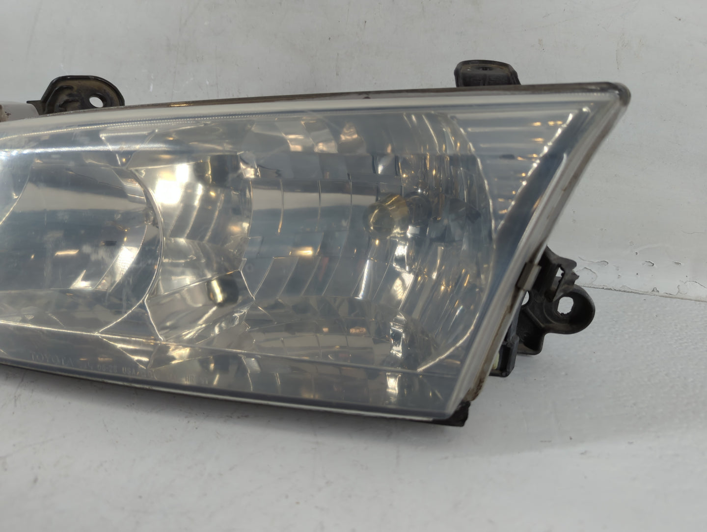2000-2001 Toyota Camry Driver Left Oem Head Light Headlight Lamp - Oemusedautoparts1.com