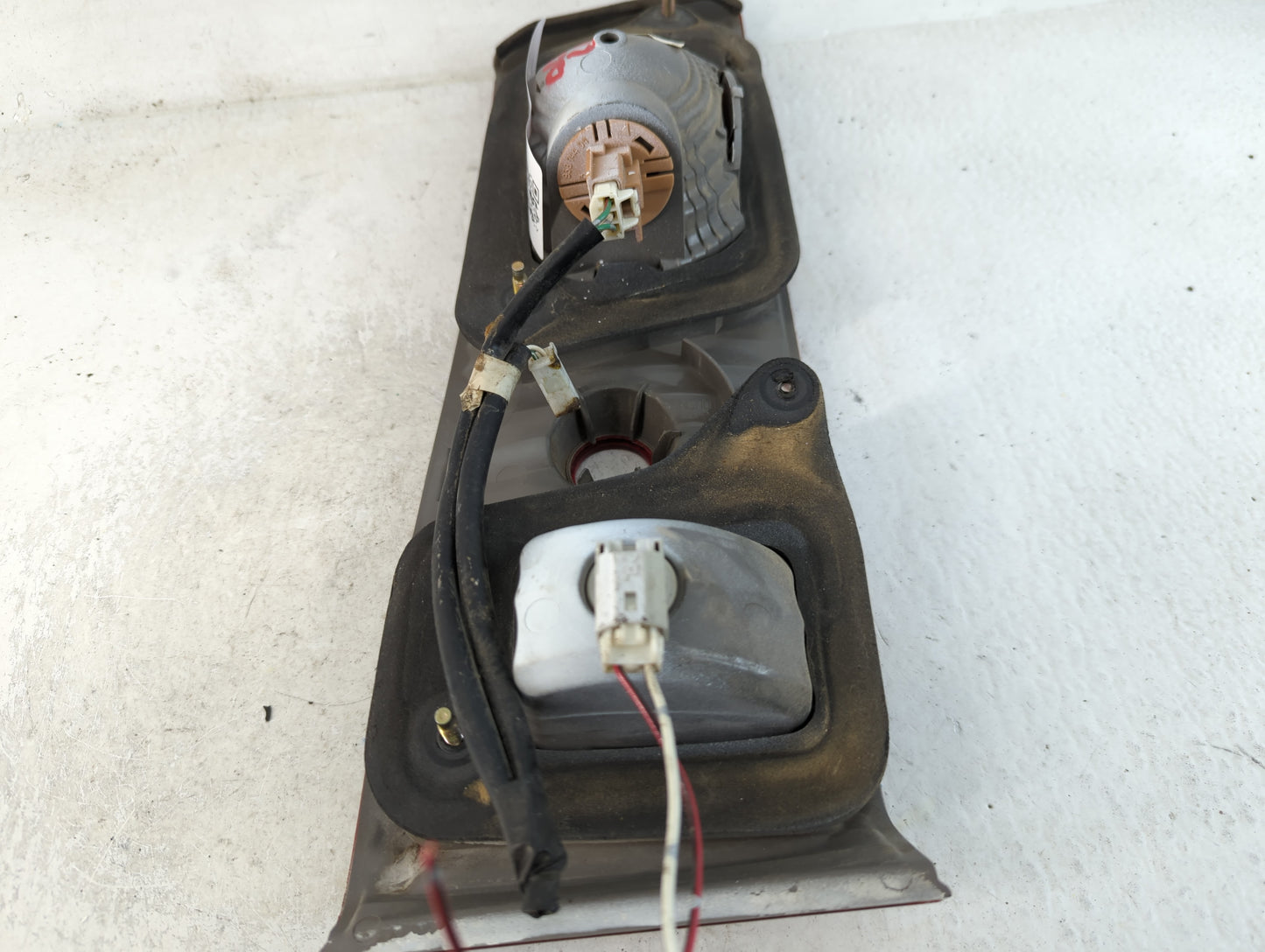 2001 Toyota Camry Tail Light Assembly Passenger Right OEM Fits OEM Used Auto Parts - Oemusedautoparts1.com