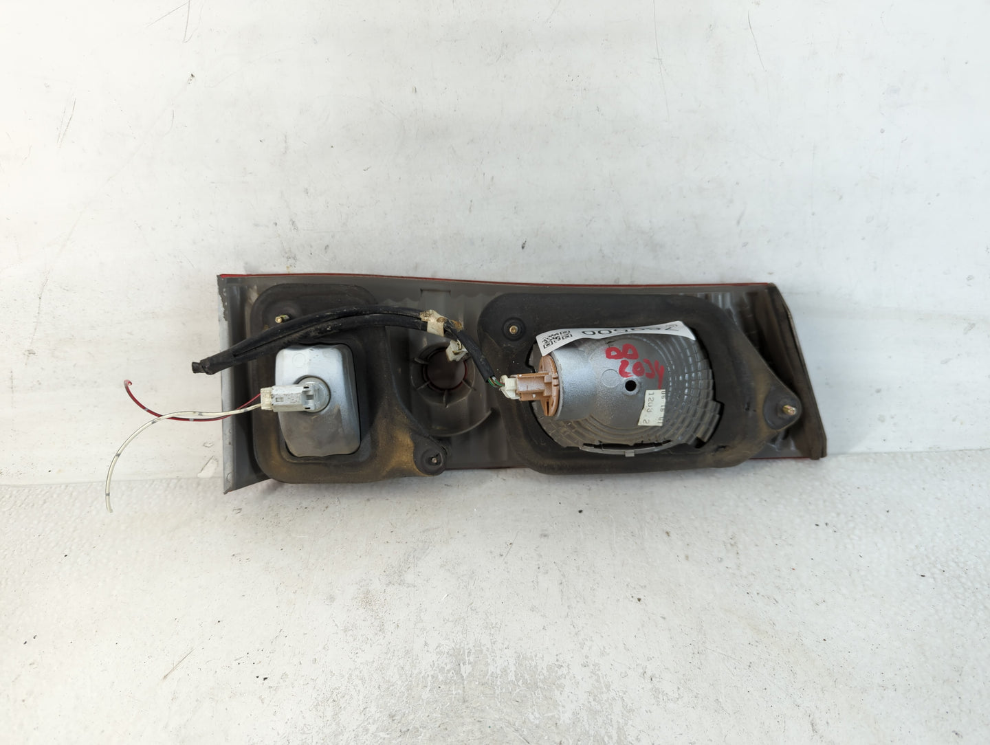 2001 Toyota Camry Tail Light Assembly Passenger Right OEM Fits OEM Used Auto Parts - Oemusedautoparts1.com