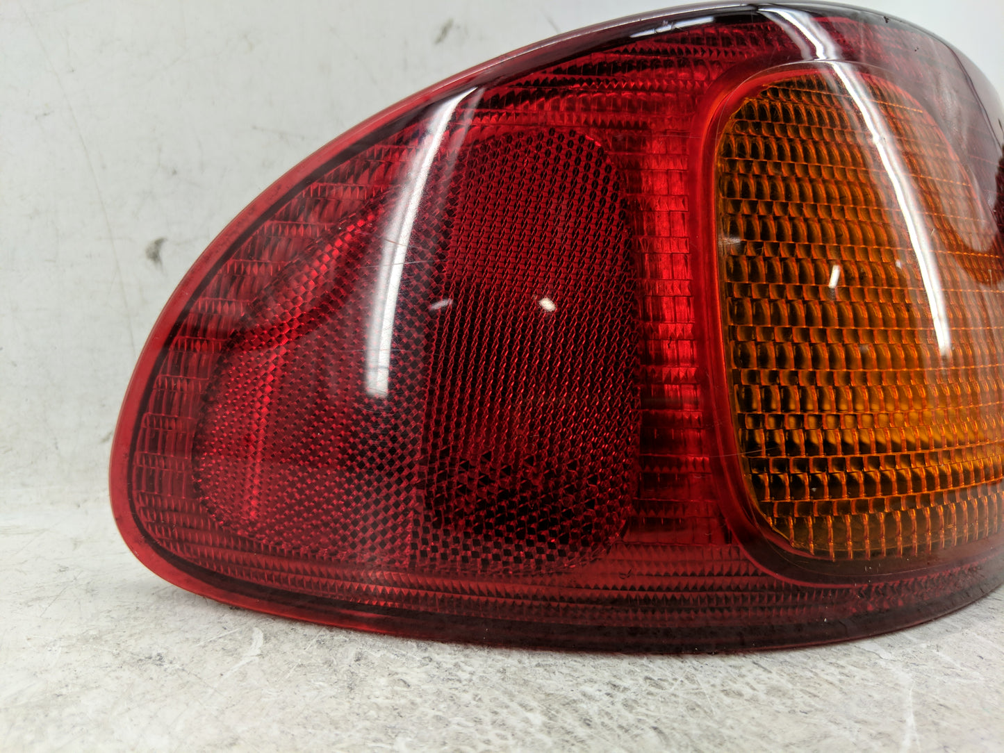 1998-2002 Toyota Corolla Tail Light Assembly Driver Left OEM Fits Fits 1998 1999 2000 2001 2002 OEM Used Auto Parts - Oemuse