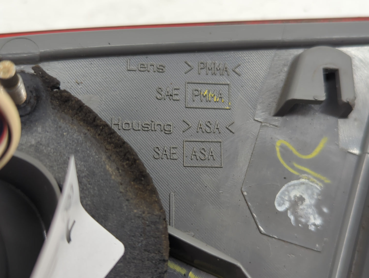 2001-2002 Toyota Corolla Tail Light Assembly Driver Left OEM Fits Fits 2001 2002 OEM Used Auto Parts - Oemusedautoparts1.com