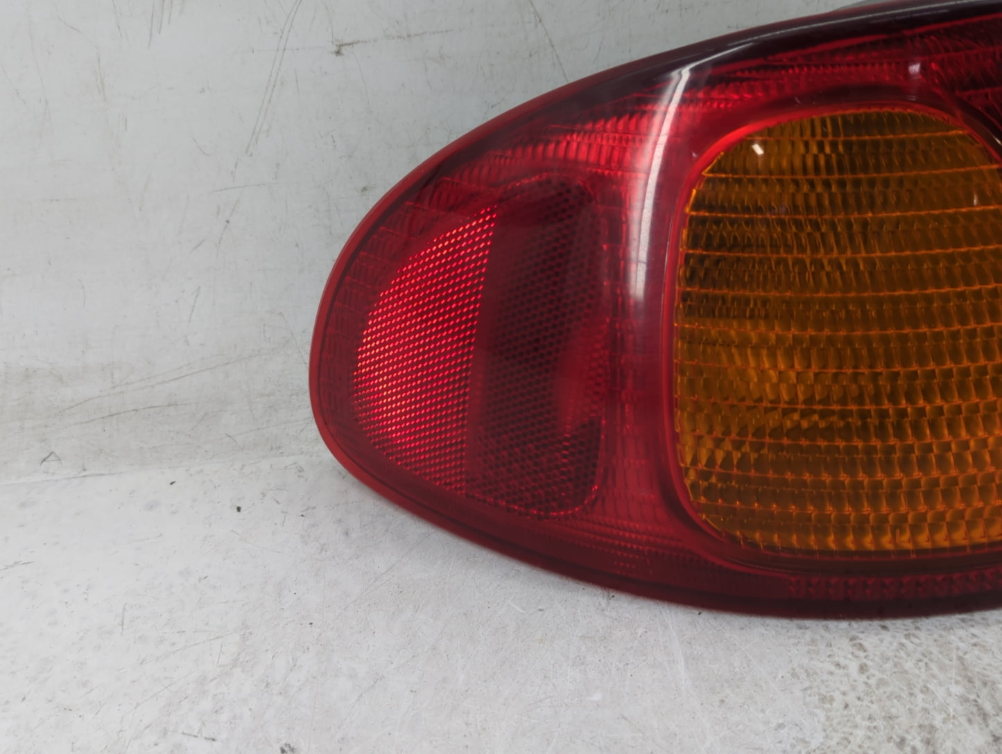 1998-2002 Toyota Corolla Tail Light Assembly Driver Left OEM P/N:4600247993 TY563-B000L Fits Fits 1998 1999 2000 2001 2002 O