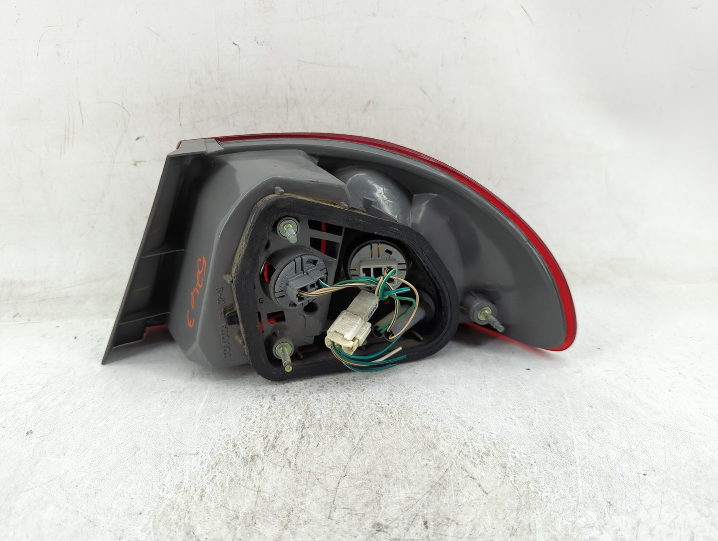 1998-2002 Toyota Corolla Tail Light Assembly Driver Left OEM P/N:4600247993 TY563-B000L Fits Fits 1998 1999 2000 2001 2002 O